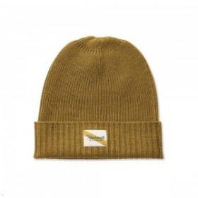  Căciuli pentru alergători de la Varsity Gold Tracksmith