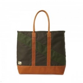  Oliivi Tracksmith Kangaskassit